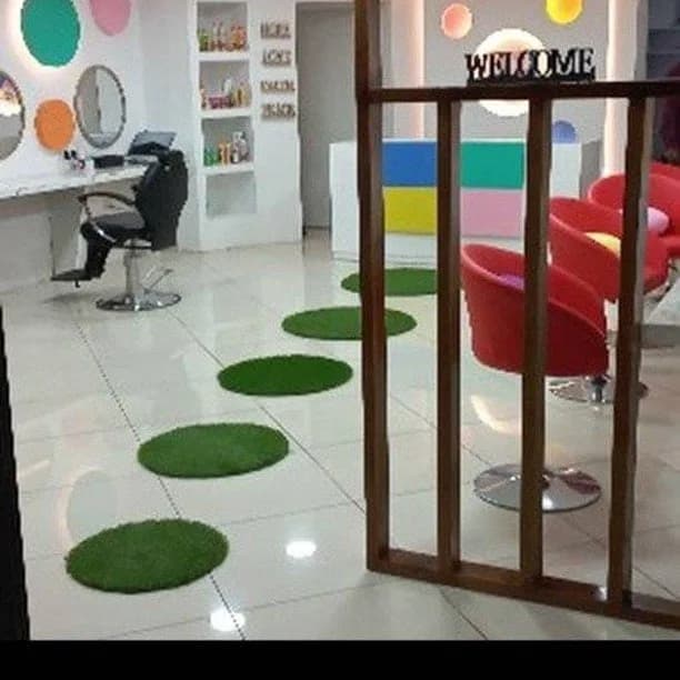 Pink & Blue Kids Salon